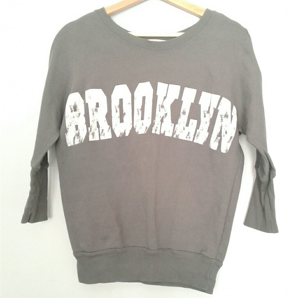 Derek Heart grey 'Brooklyn' crewneck sweater xs